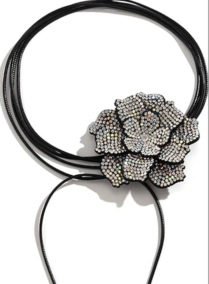 DIAMANTE FLOWER CHOKER